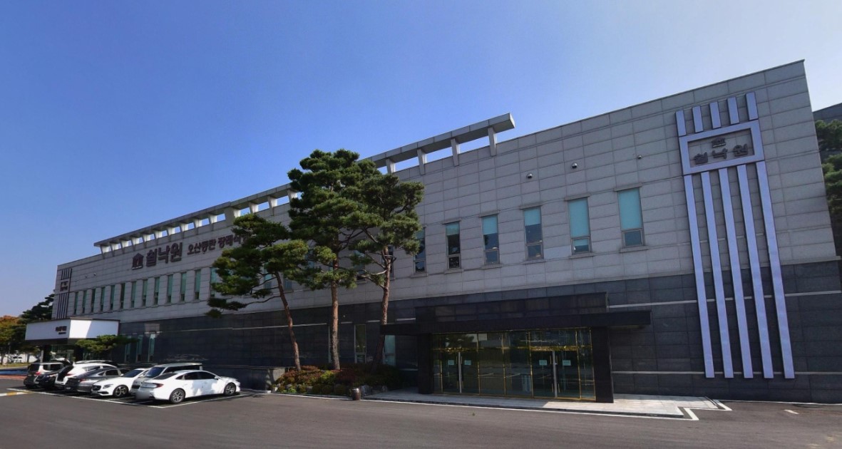쉴낙원오산동탄장례식장 측면 외관 사진 쉴낙원오산동탄장례식장 측면 외관
