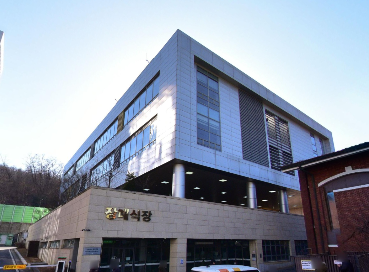 중앙보훈병원장례식장 건물 측면 외관 중앙보훈병원장례식장 장례식장 건물 전경