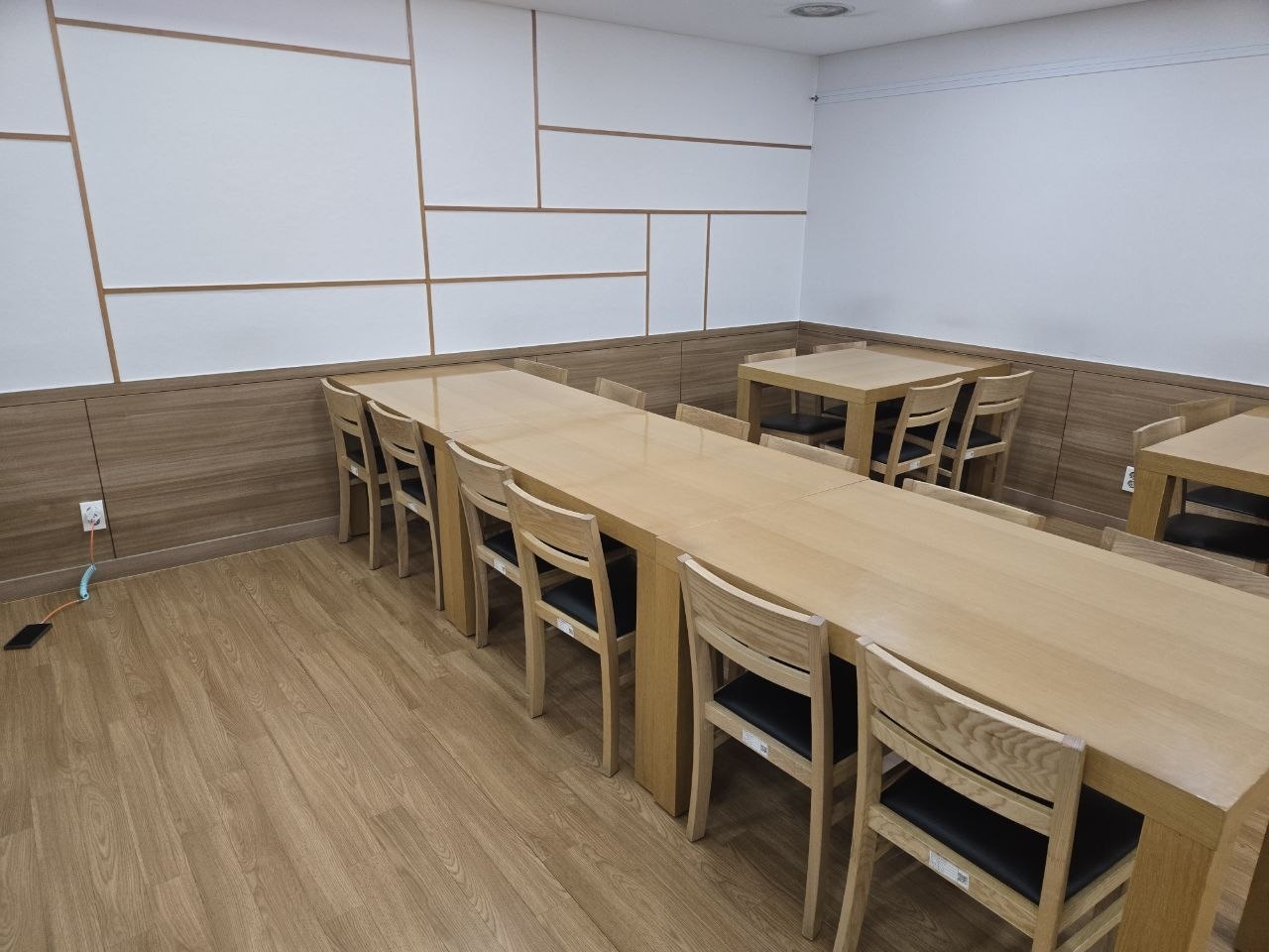일산병원장례식장 다이닝 공간 장례식장 다이닝 공간의 내부 모습