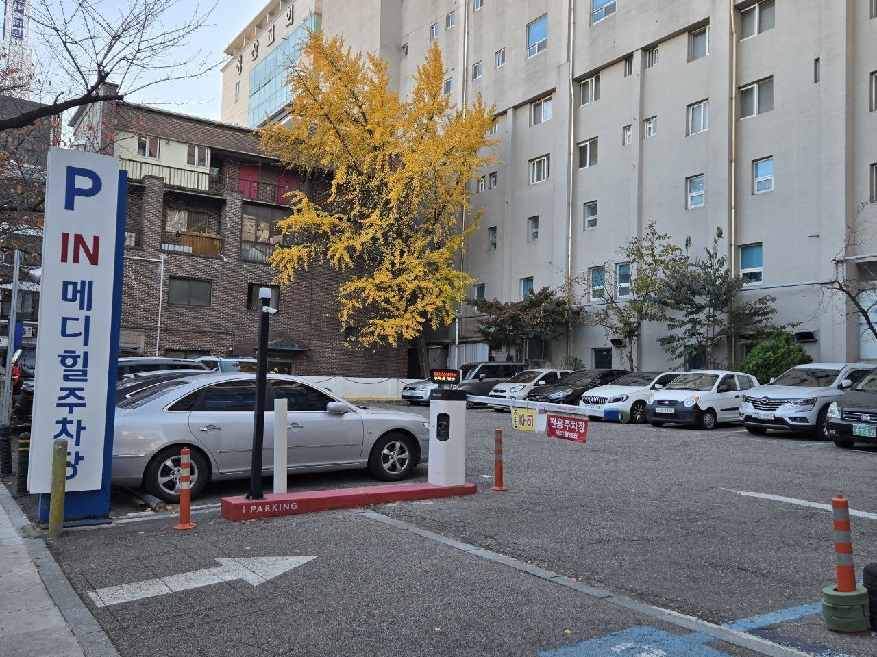 메디힐병원장례식장 주차장 전경 메디힐병원장례식장 주차장 모습